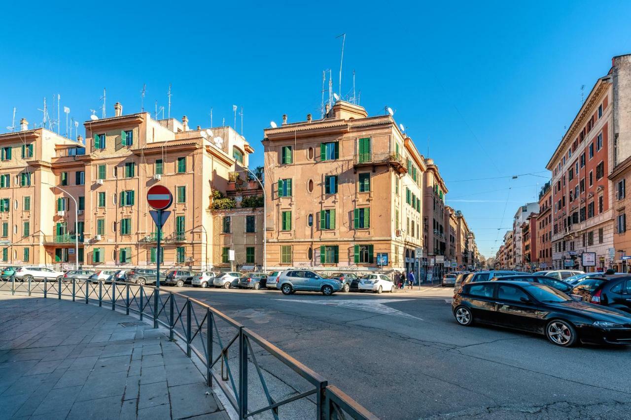 Vatican Caracciolo Rome Luaran gambar